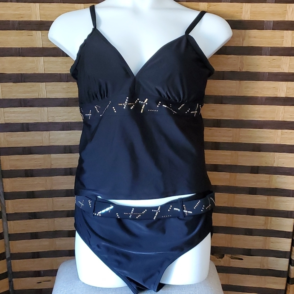 Silhouette Solution w/studs Tankini
